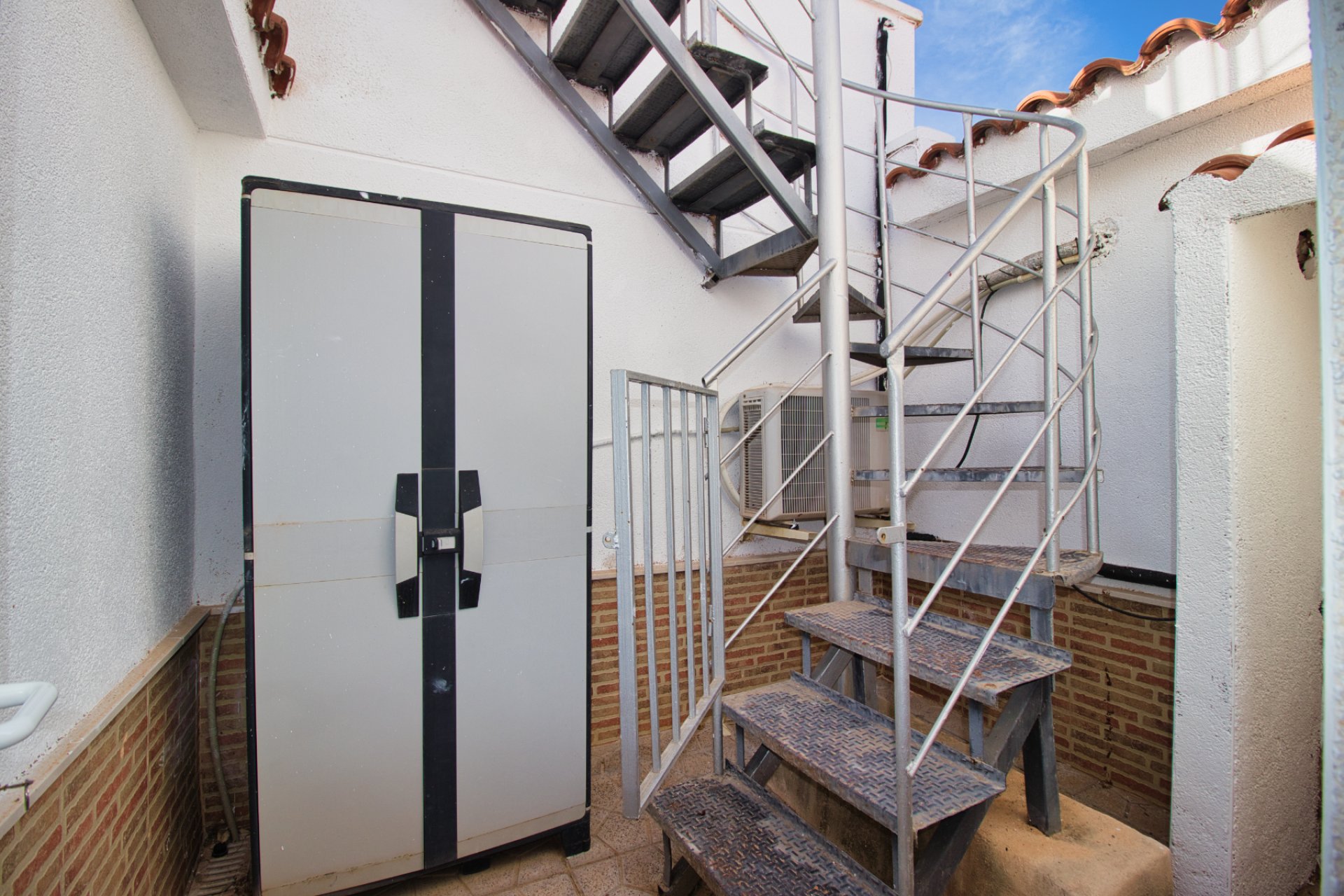 Resale - Country Property -
Alicante