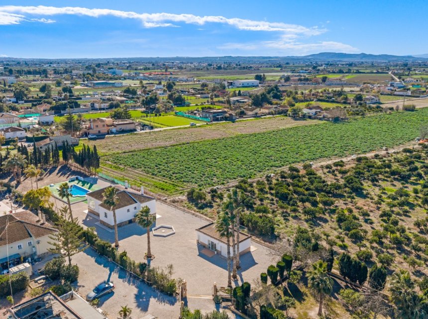 Resale - Country Property -
Alicante