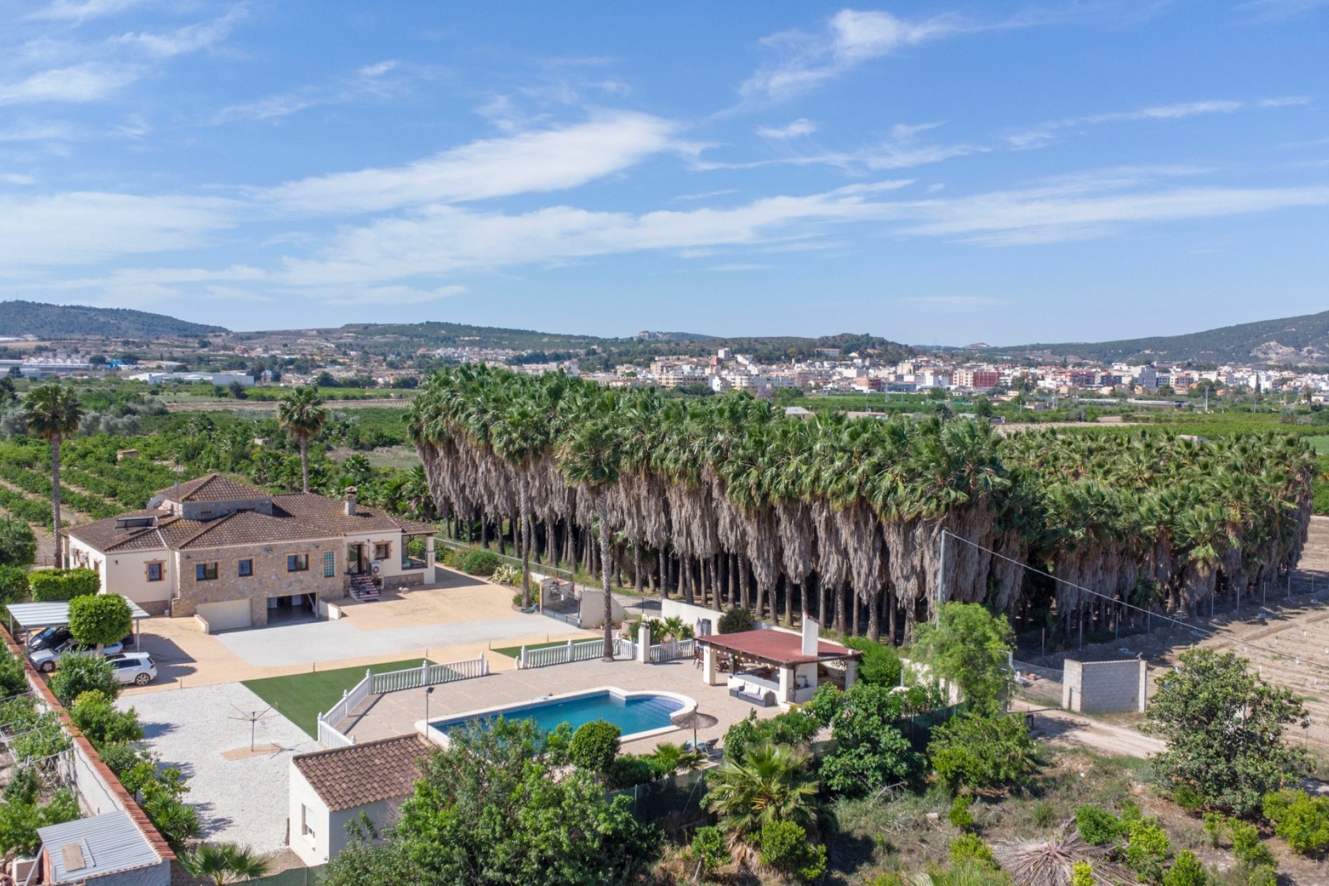 Resale - Country Property -
Alicante