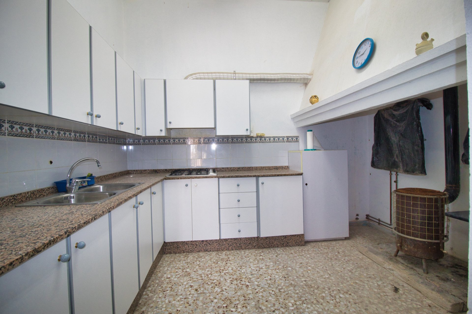 Resale - Country Property -
Alicante