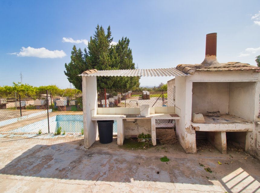 Resale - Country Property -
Alicante
