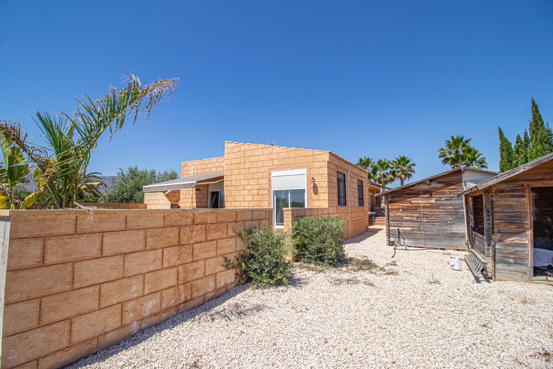 Resale - Country Property -
Alicante