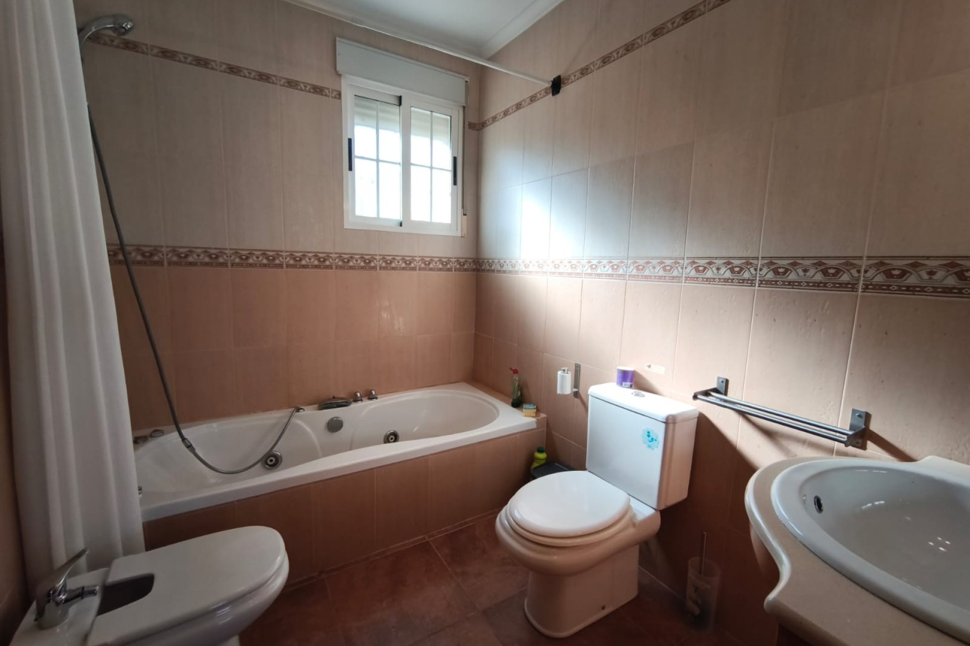 Resale - Country Property -
Alicante