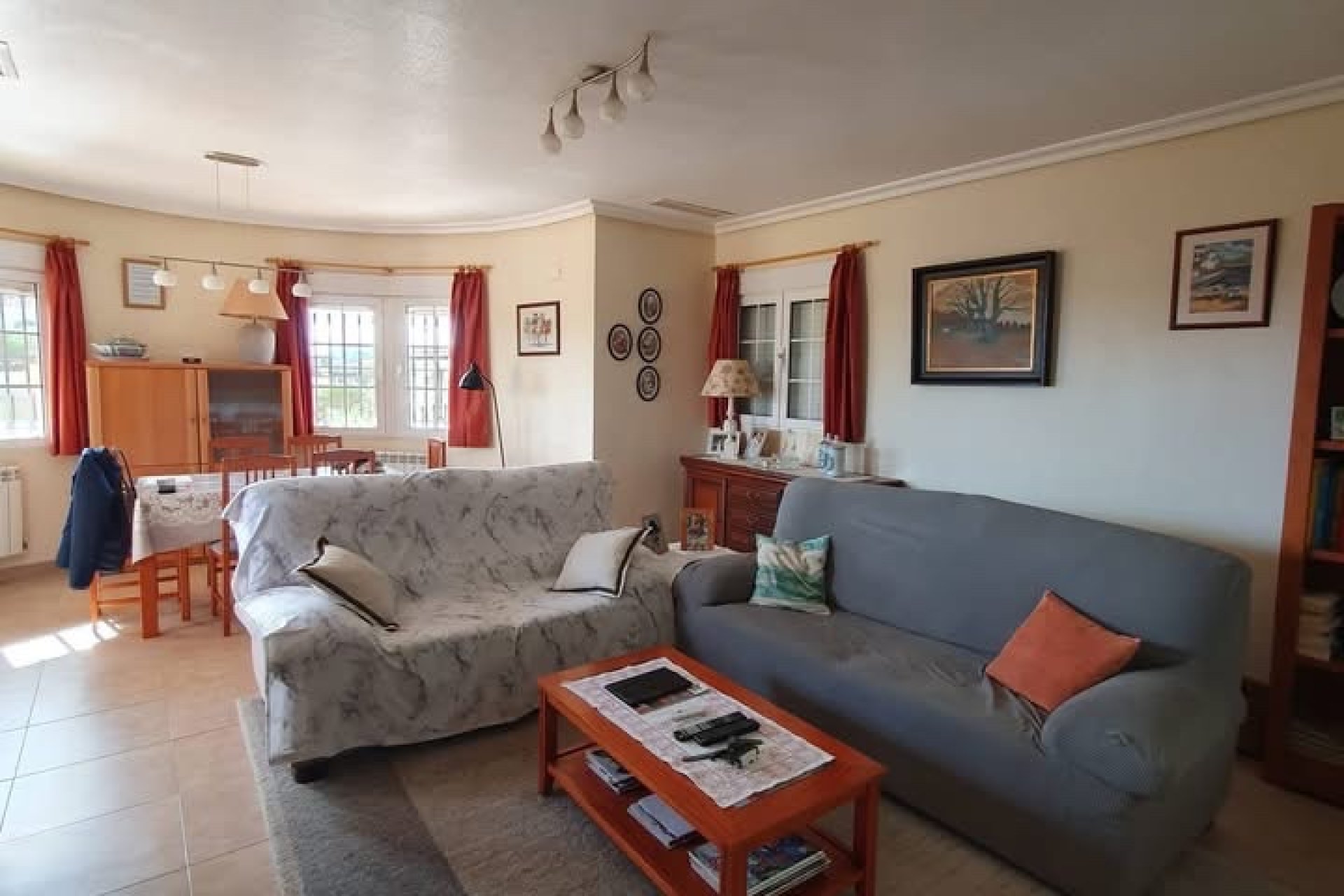 Resale - Country Property -
Alicante