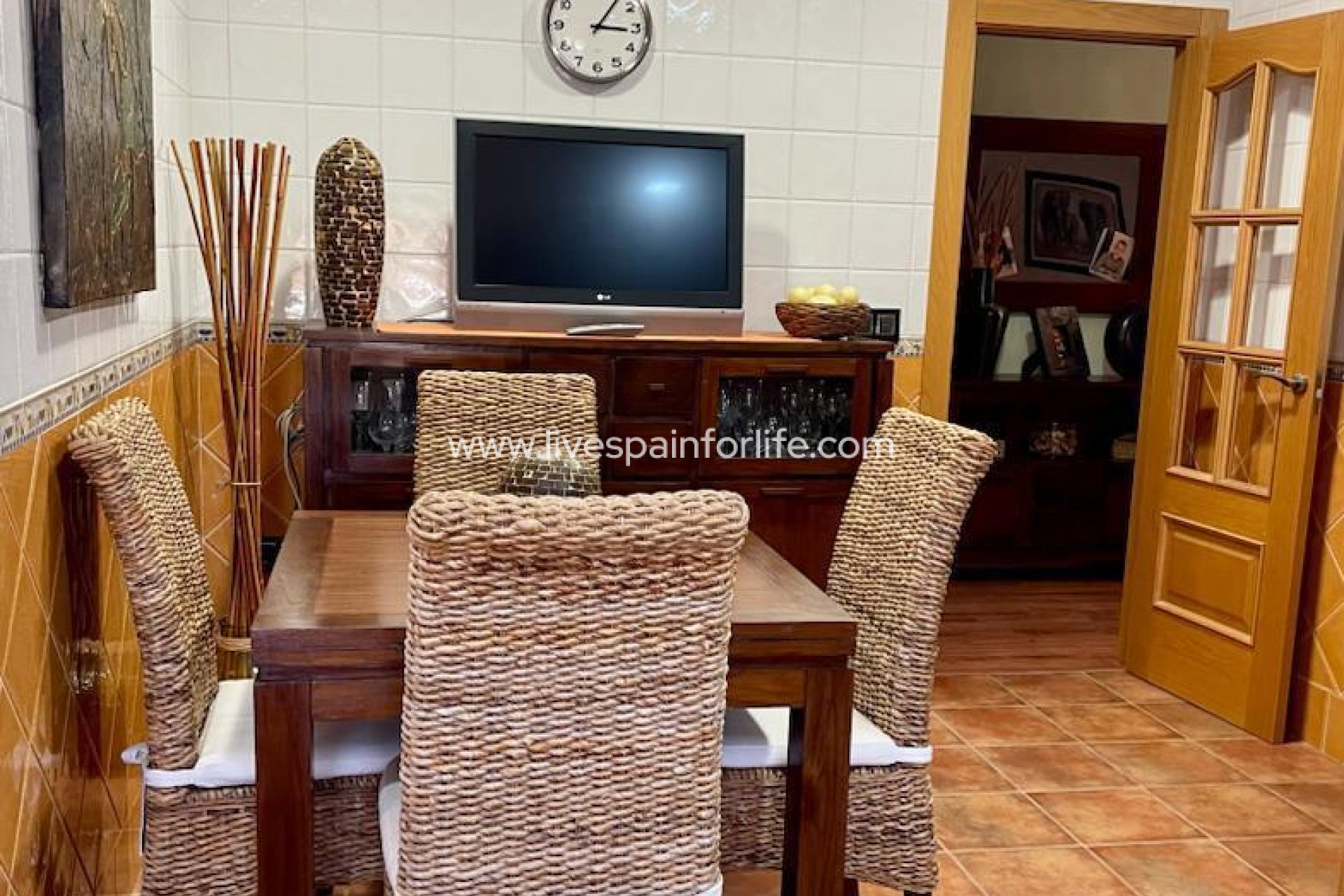 Resale - Country Property -
Alicante