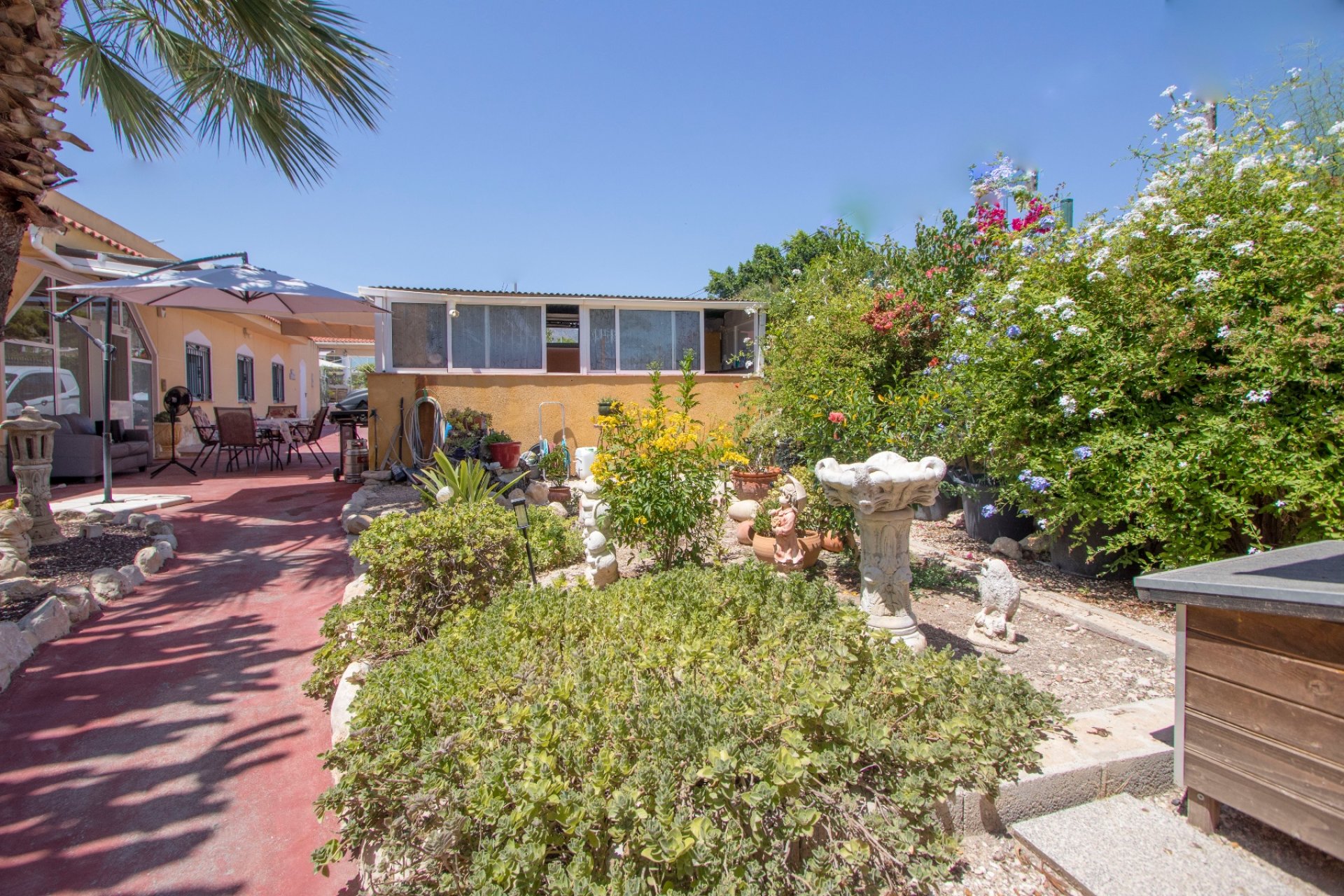 Resale - Country Property -
Alicante