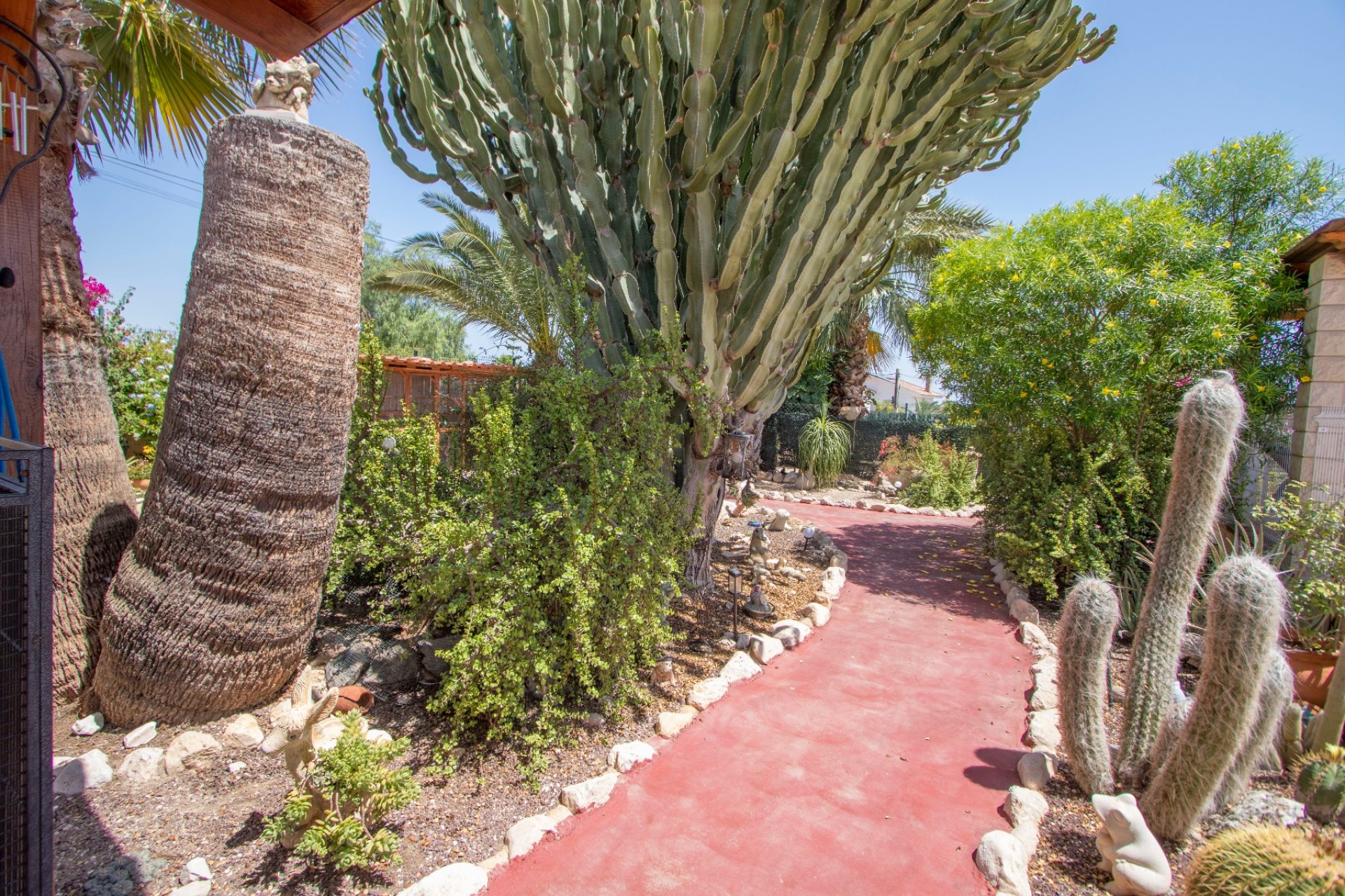 Resale - Country Property -
Alicante