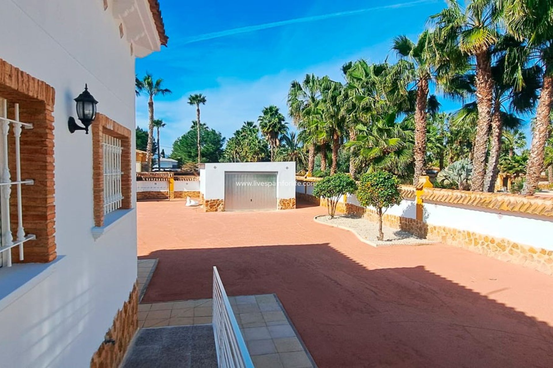 Resale - Country Property -
Alicante