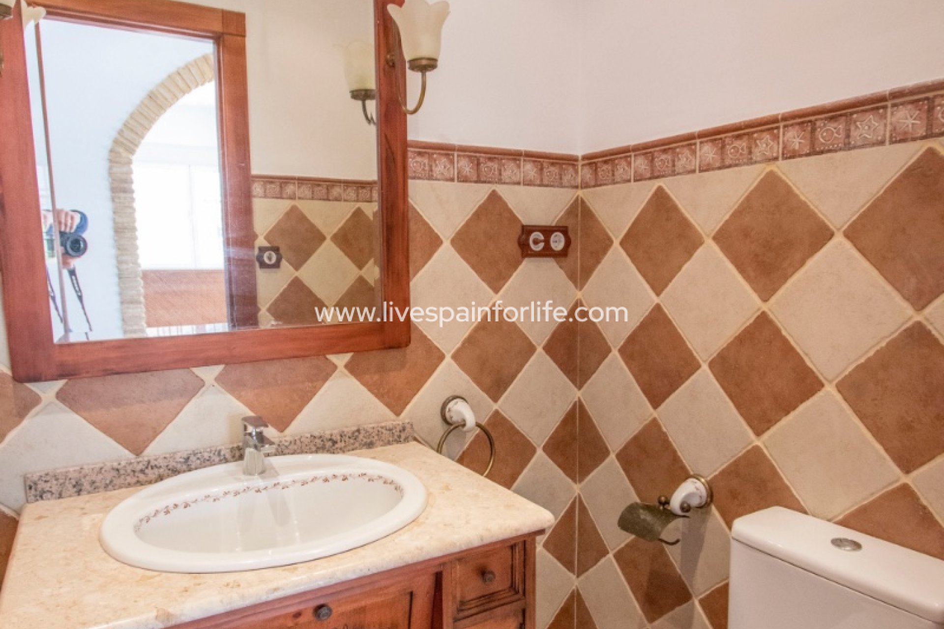 Resale - Country Property -
Alicante