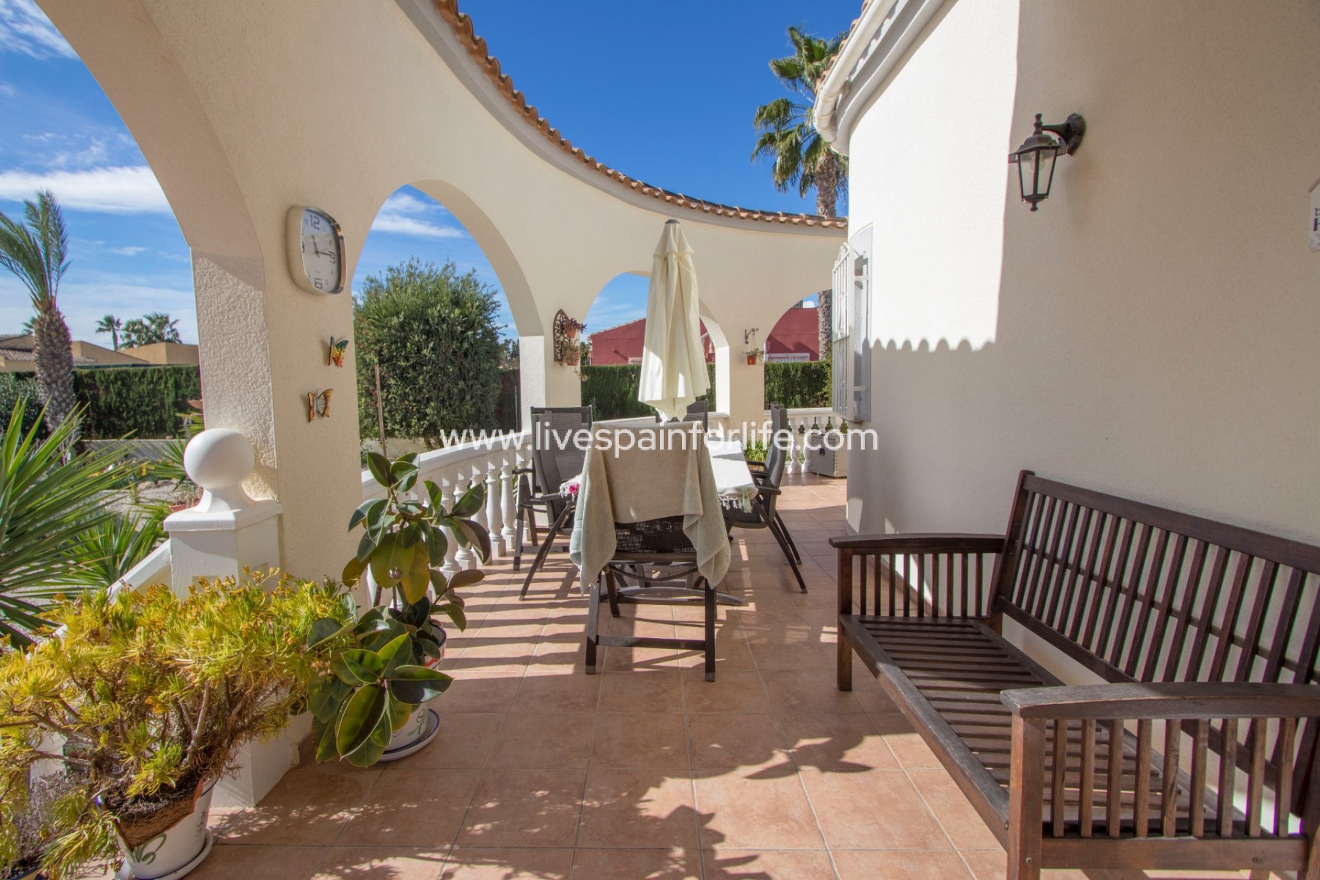 Resale - Country Property -
Alicante