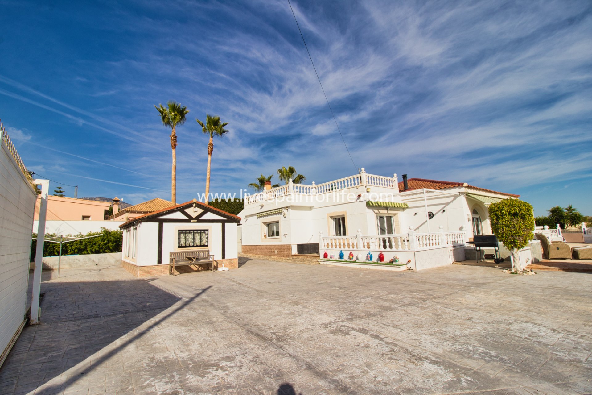 Resale - Country Property -
Alicante