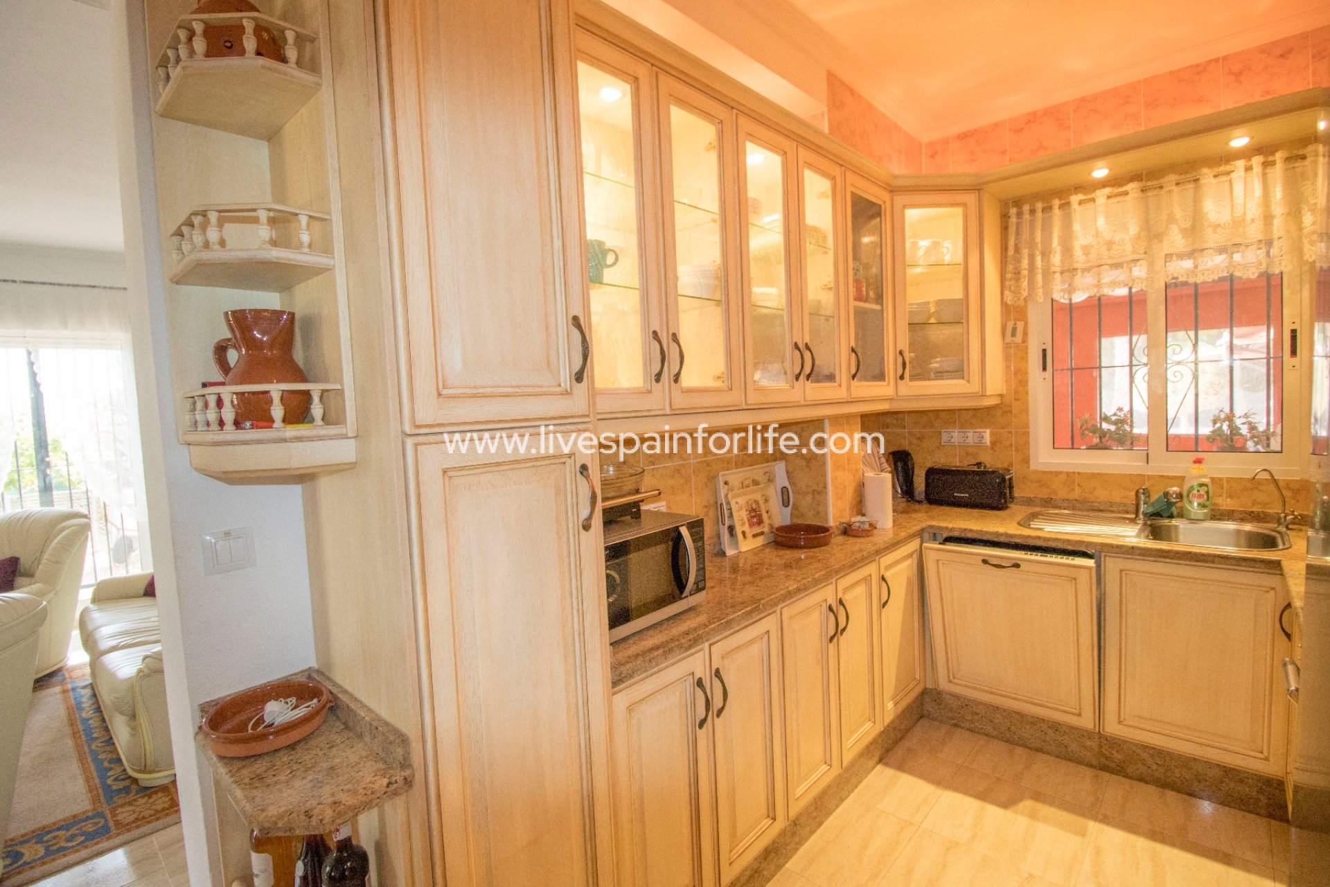 Resale - Country Property -
Alicante