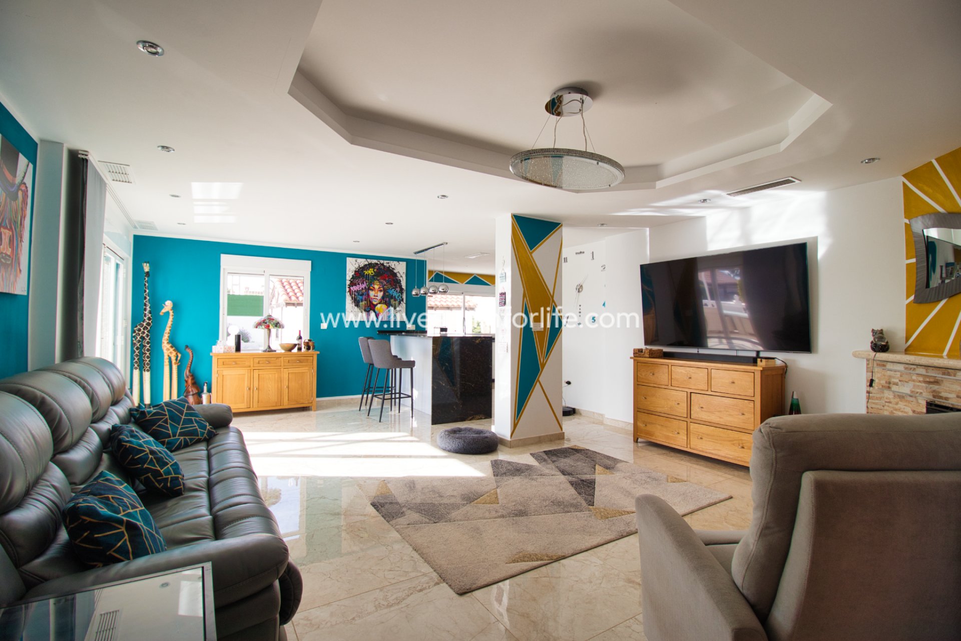 Resale - Country Property -
Alicante