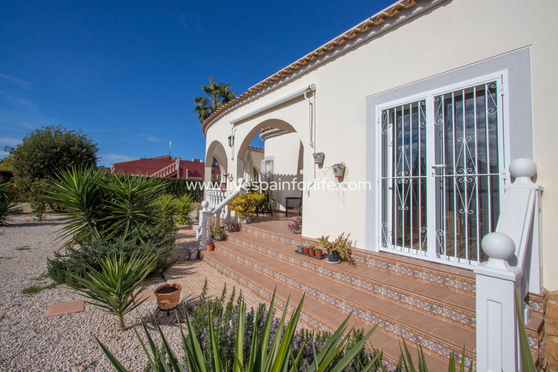 Resale - Country Property -
Alicante