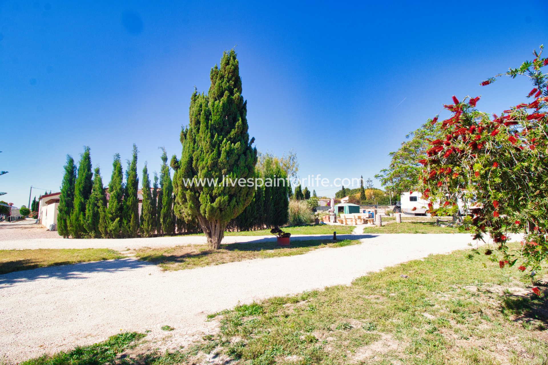 Resale - Country Property -
Alicante