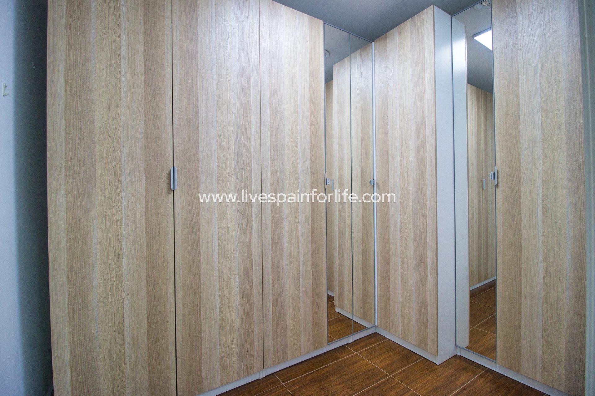 Resale - Country Property -
Alicante