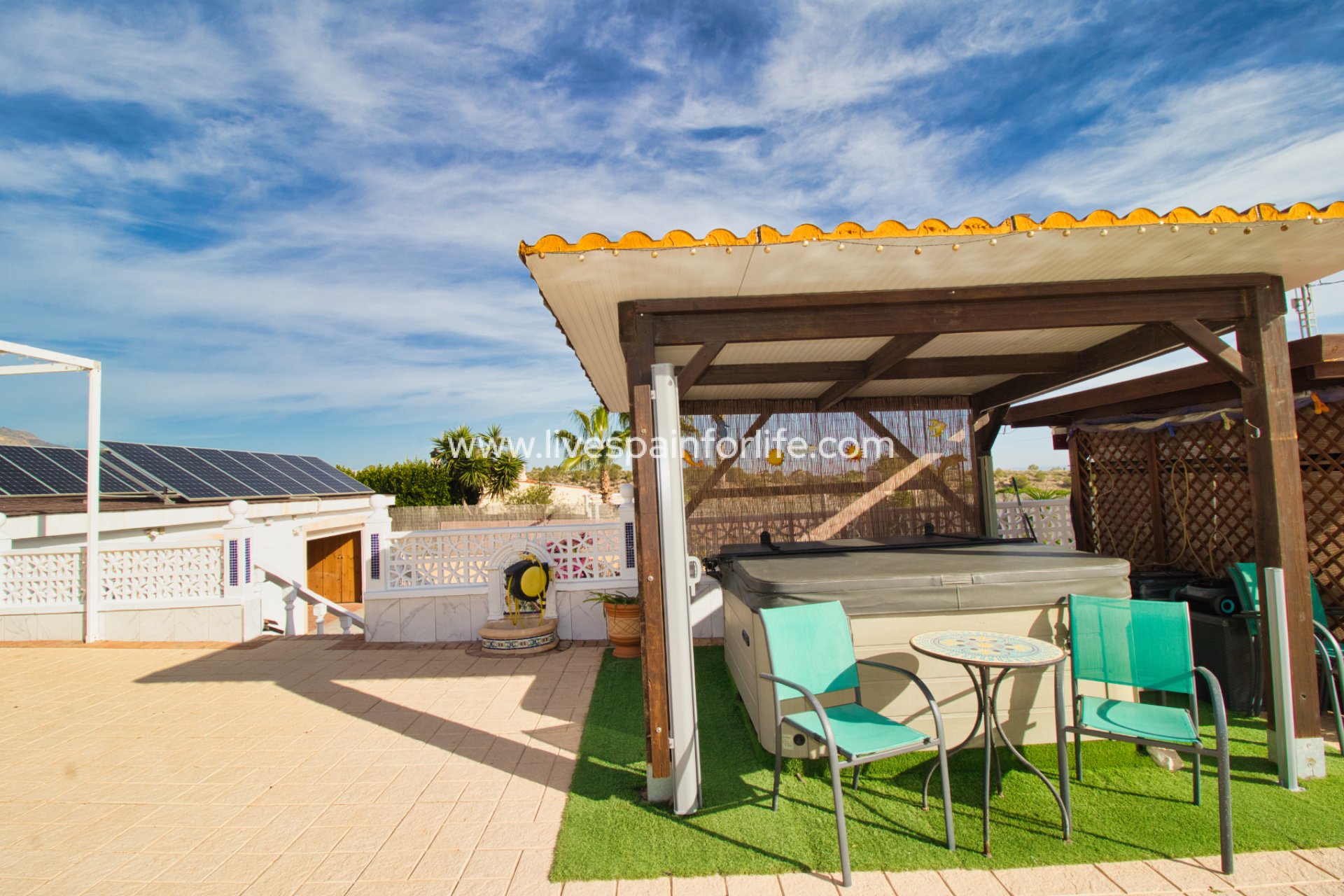 Resale - Country Property -
Alicante