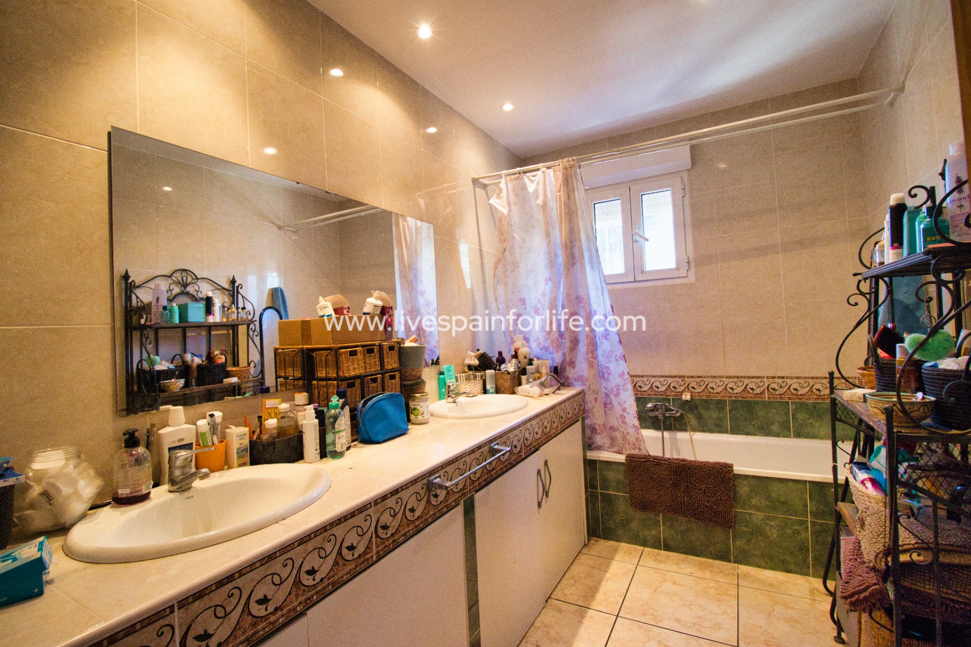 Resale - Country Property -
Alicante