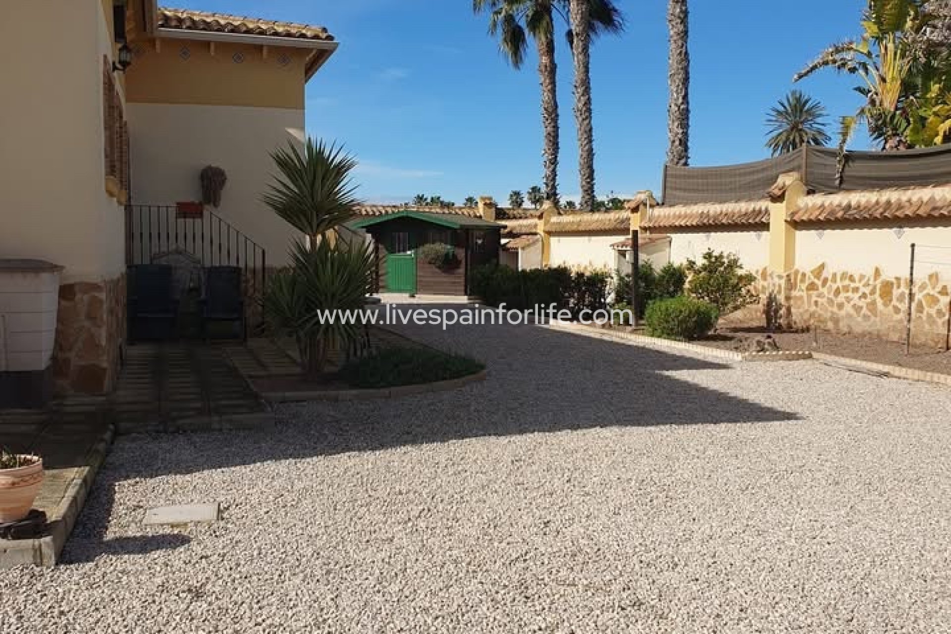 Resale - Country Property -
Alicante