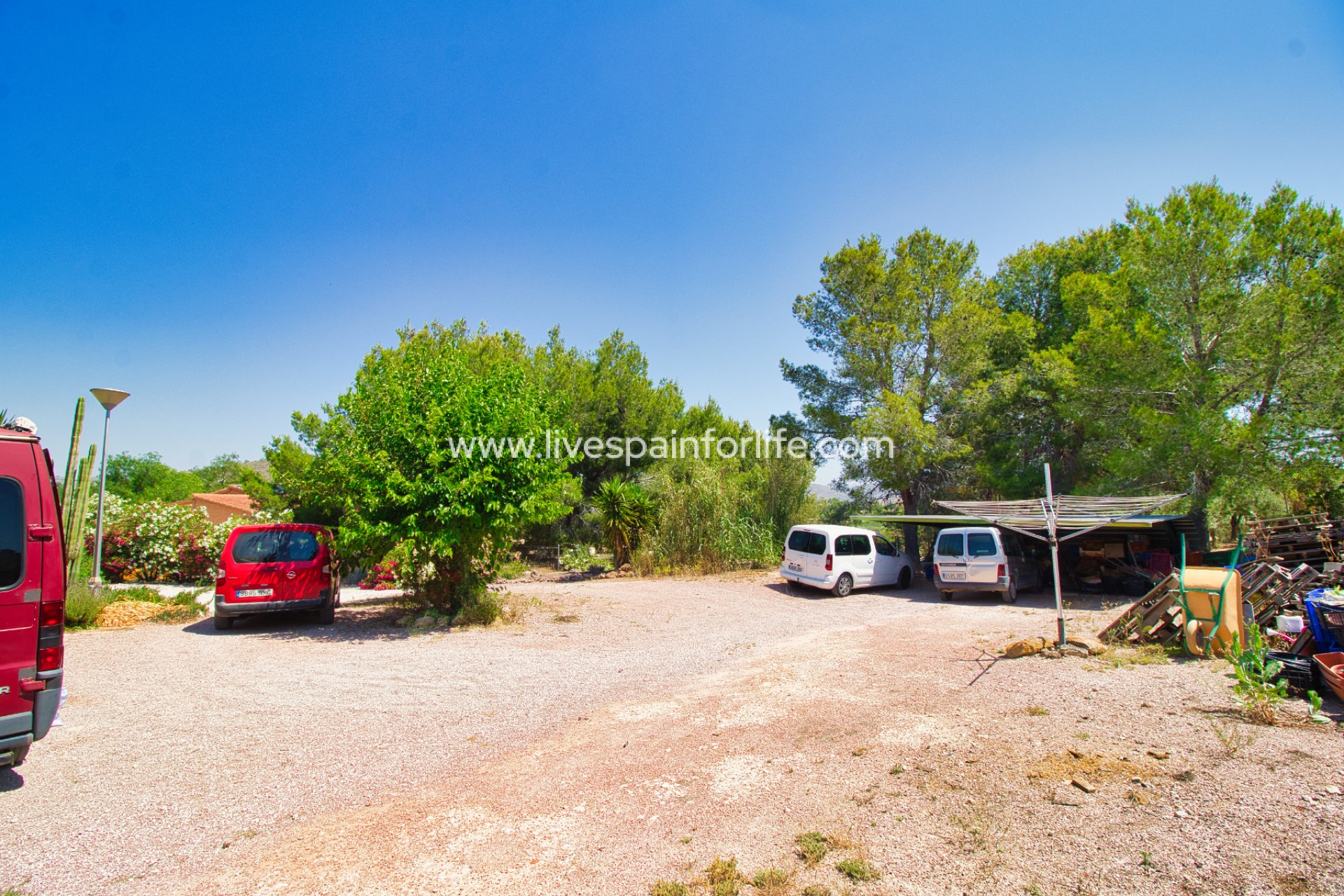 Resale - Country Property -
Alicante