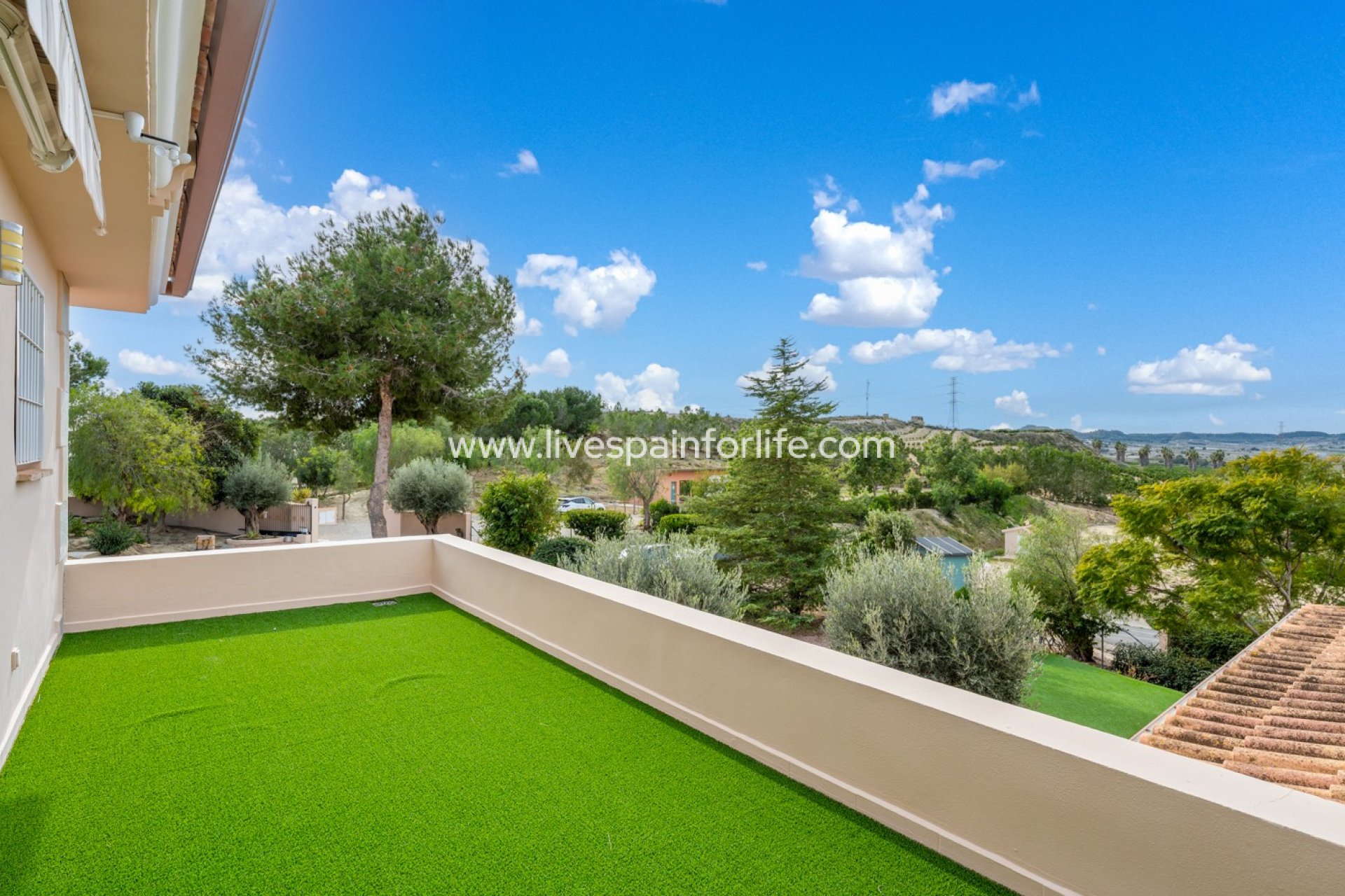 Resale - Country Property -
Alicante