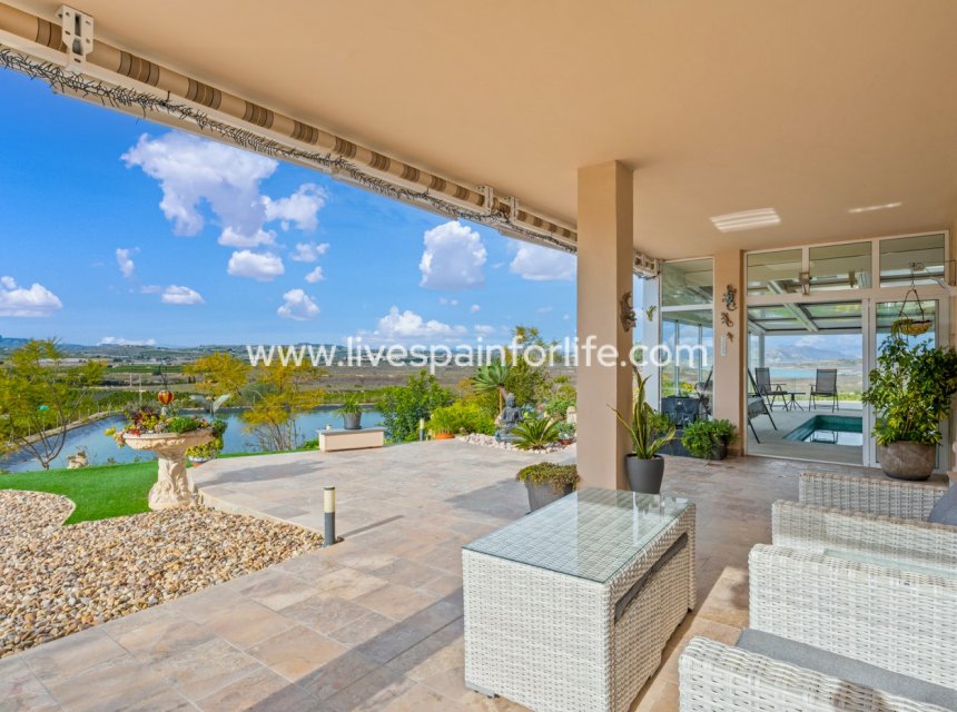 Resale - Country Property -
Alicante
