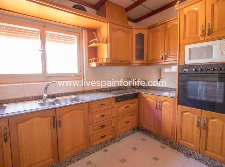 Resale - Country Property -
Alicante