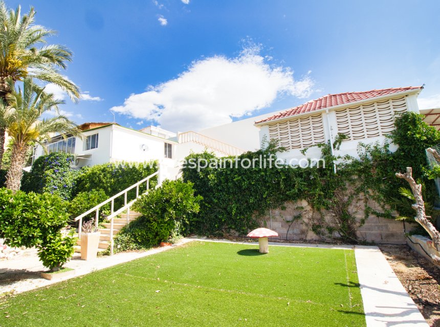Resale - Country Property -
Alicante