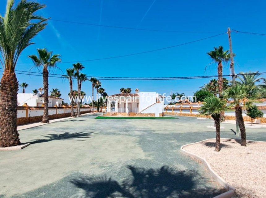 Resale - Country Property -
Alicante