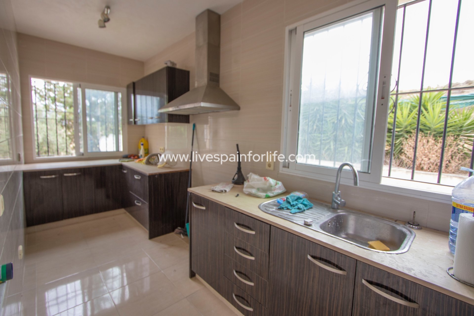 Resale - Country Property -
Alicante