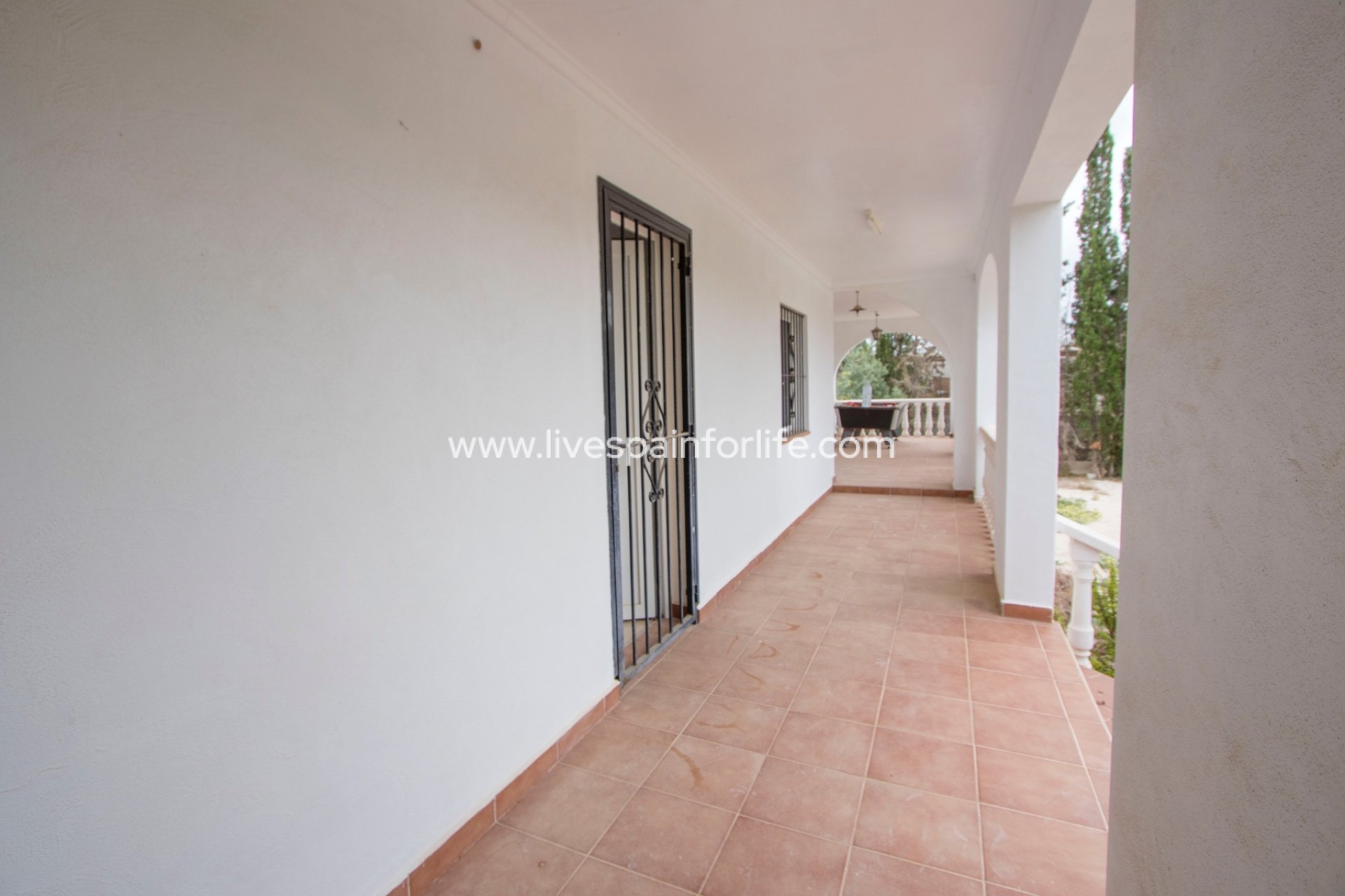 Resale - Country Property -
Alicante