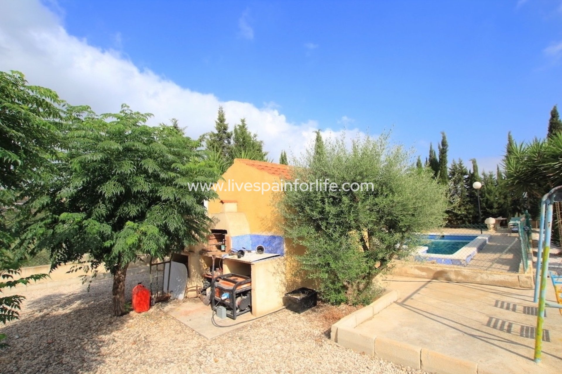 Resale - Country Property -
Alicante