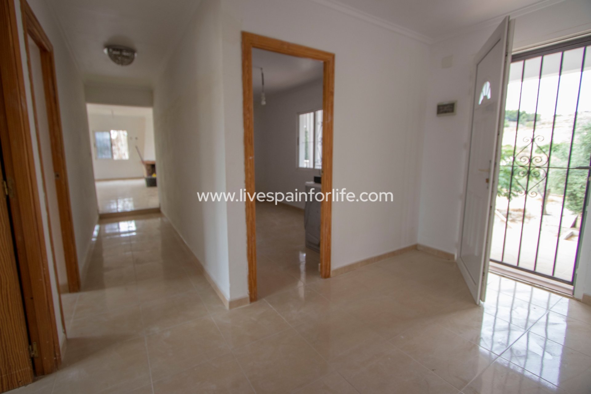 Resale - Country Property -
Alicante