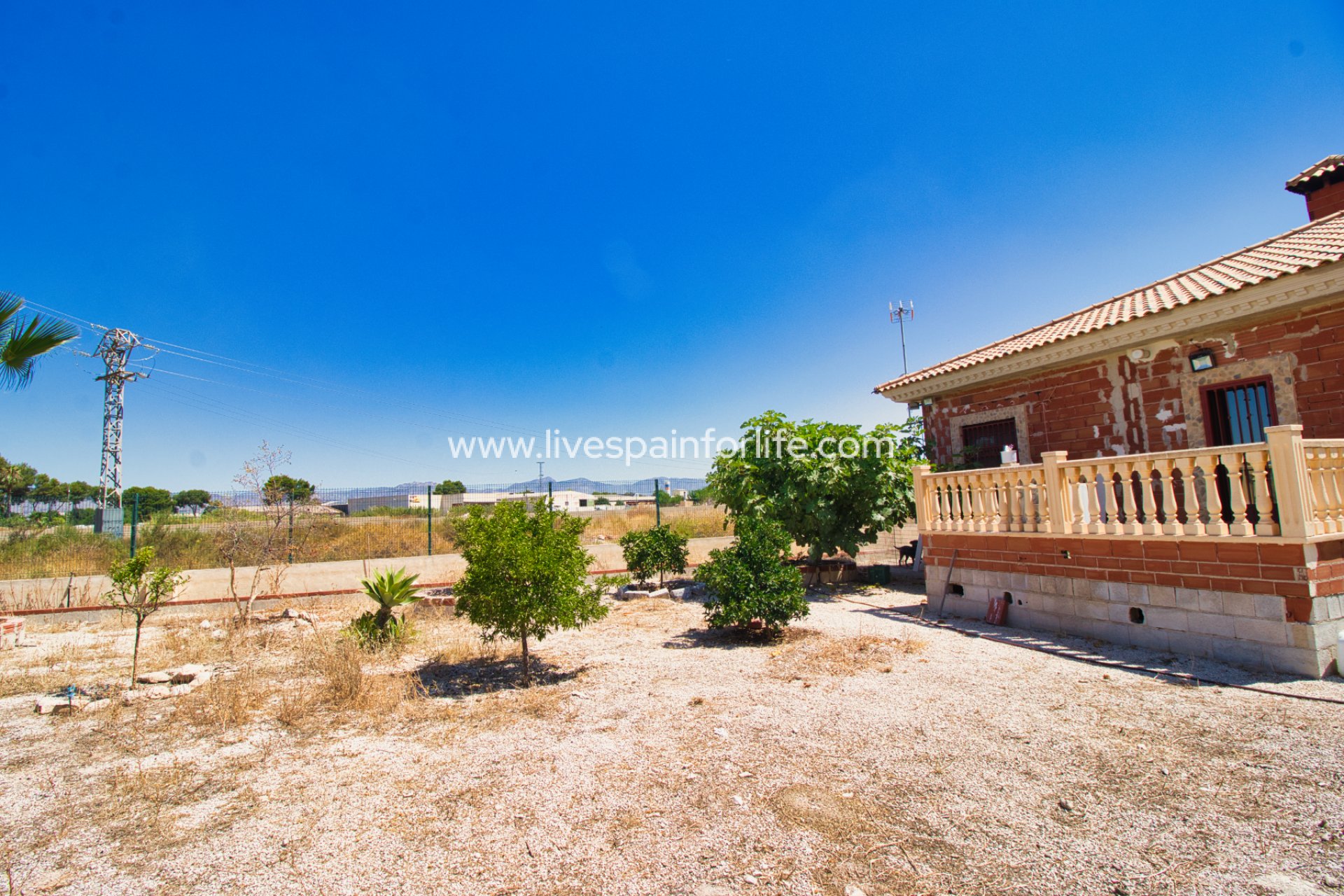 Resale - Country Property -
Alicante