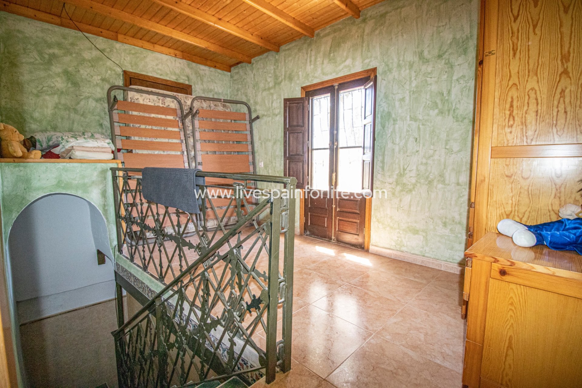 Resale - Country Property -
Alicante