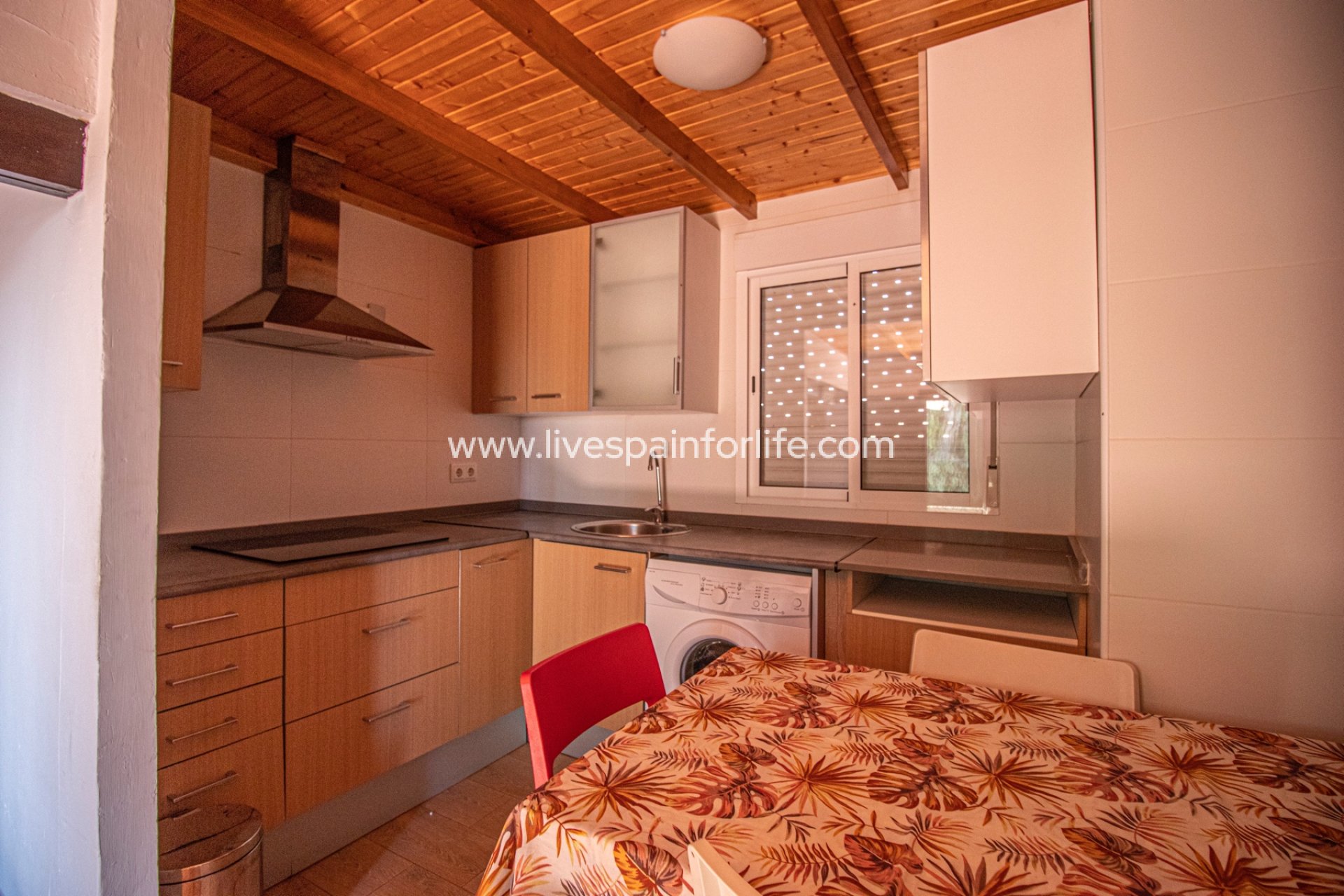 Resale - Country Property -
Alicante