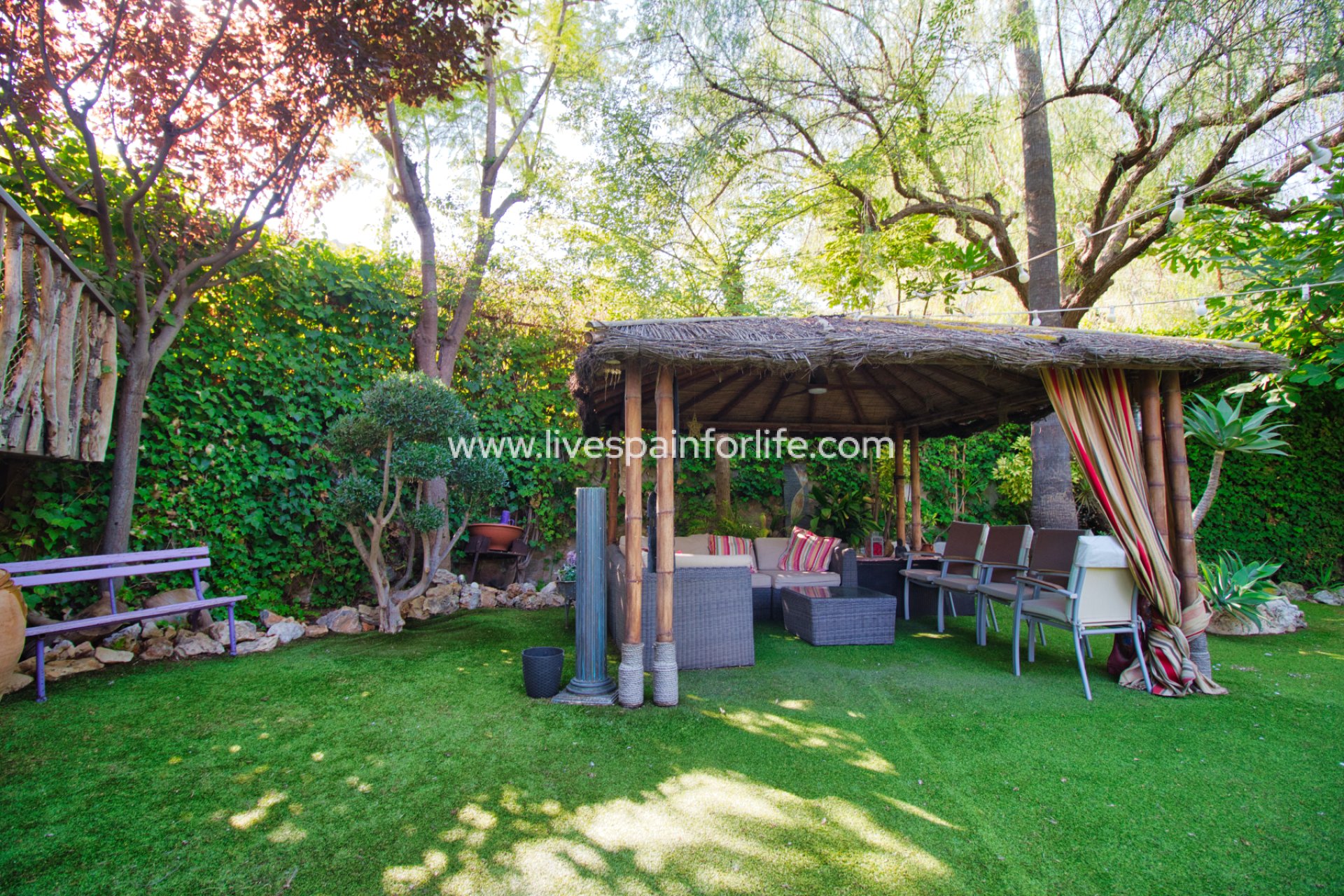 Resale - Country Property -
Alicante