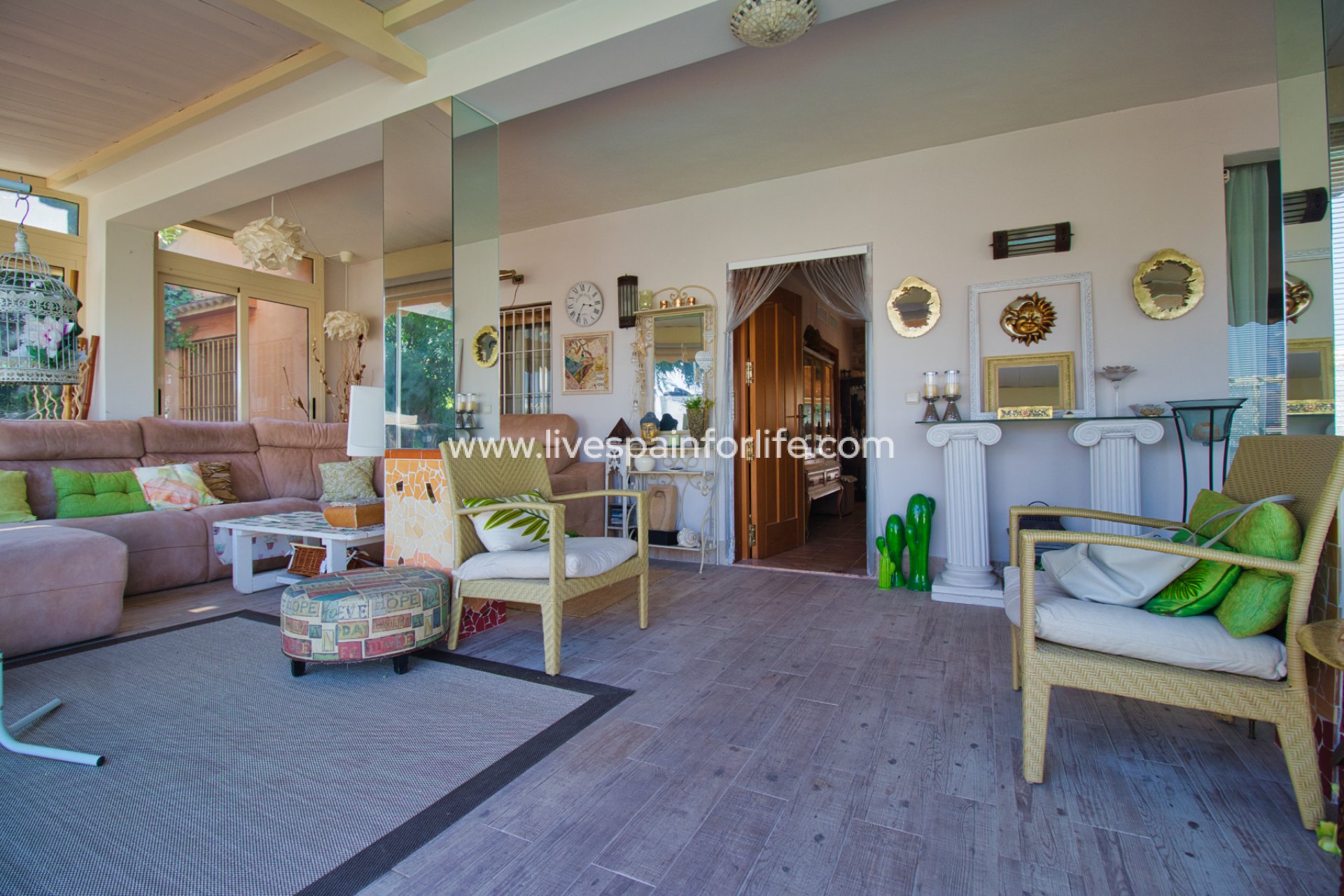Resale - Country Property -
Alicante