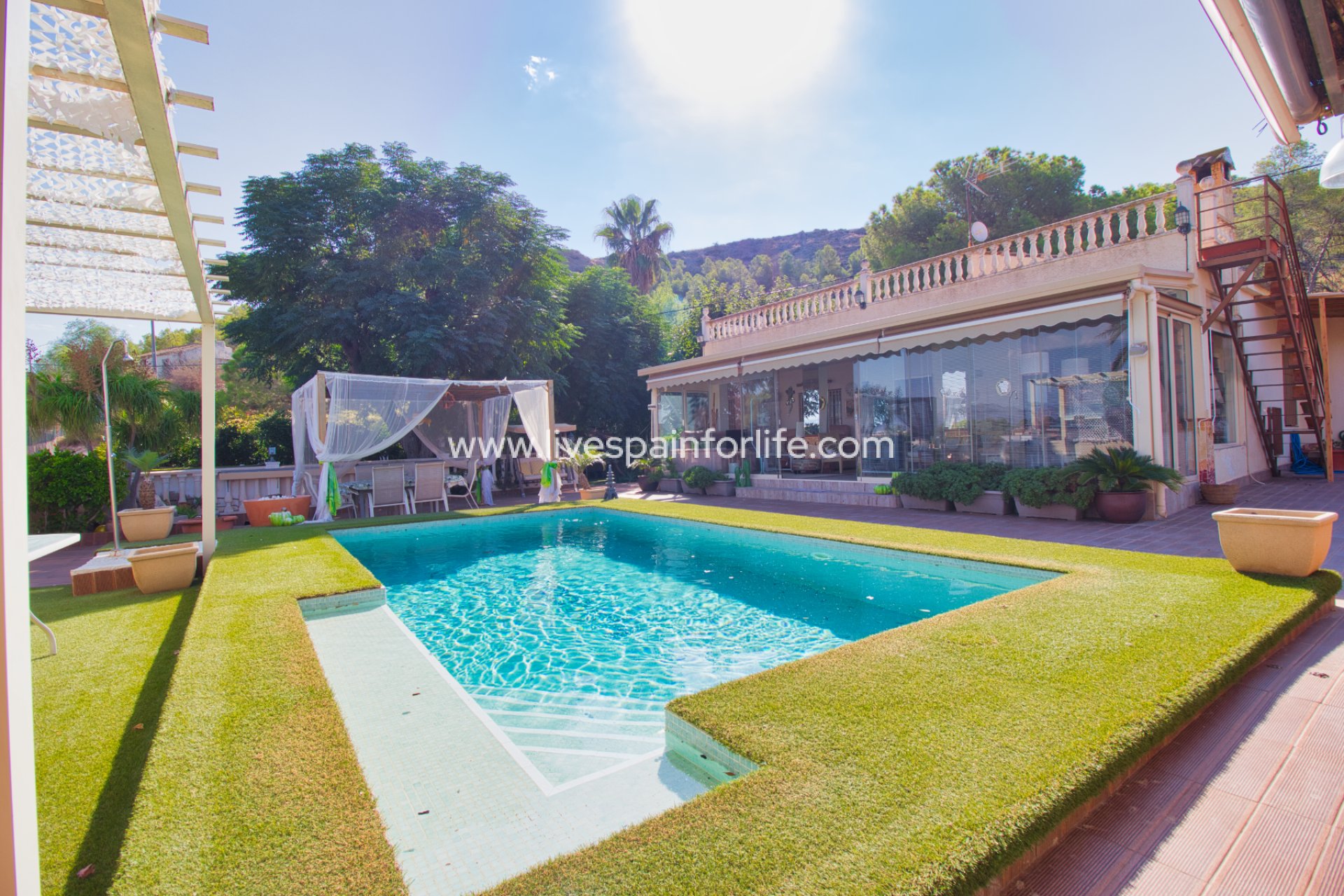 Resale - Country Property -
Alicante