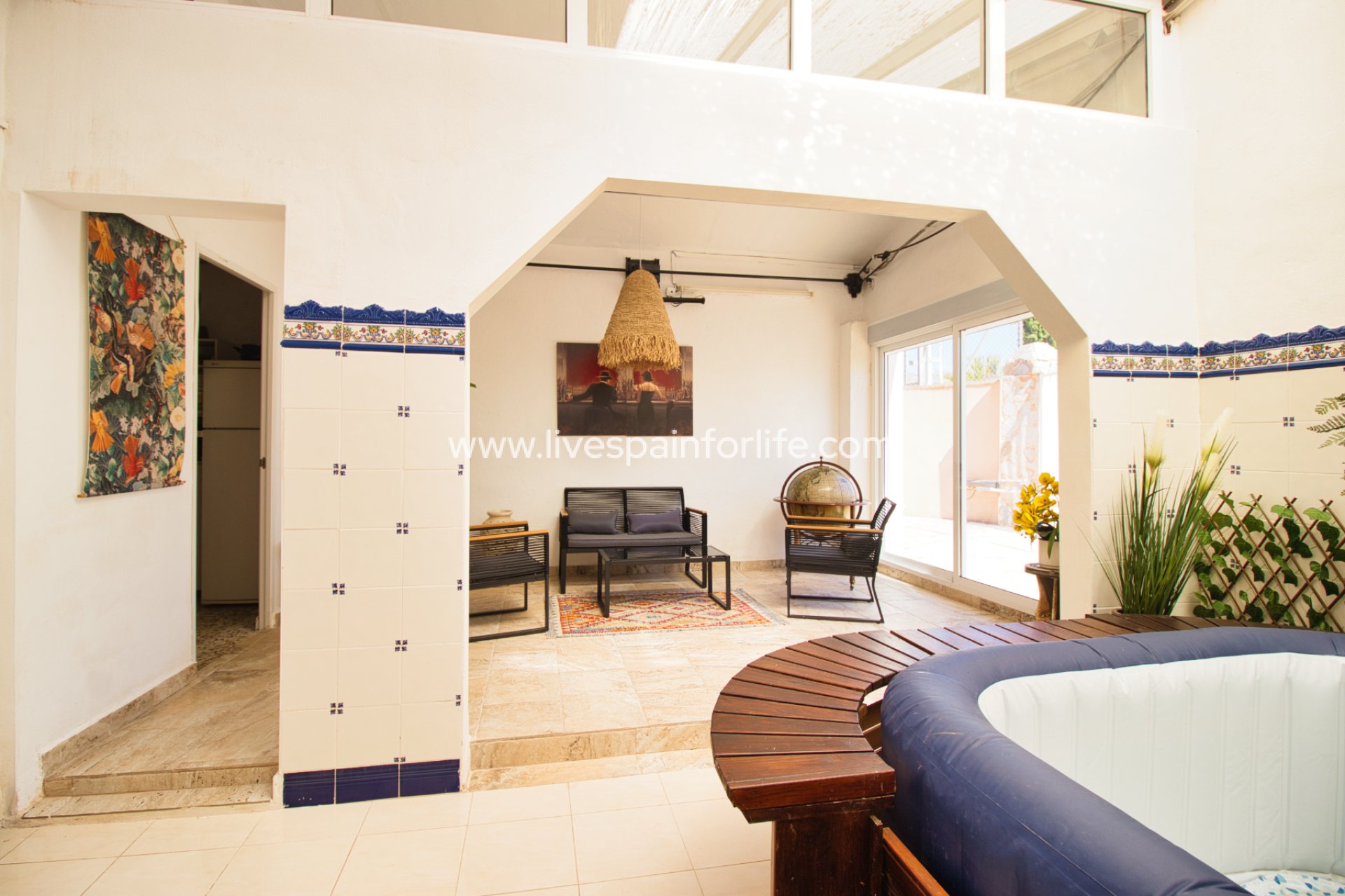 Resale - Country Property -
Alicante