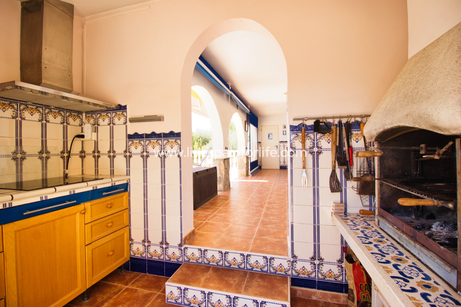 Resale - Country Property -
Alicante