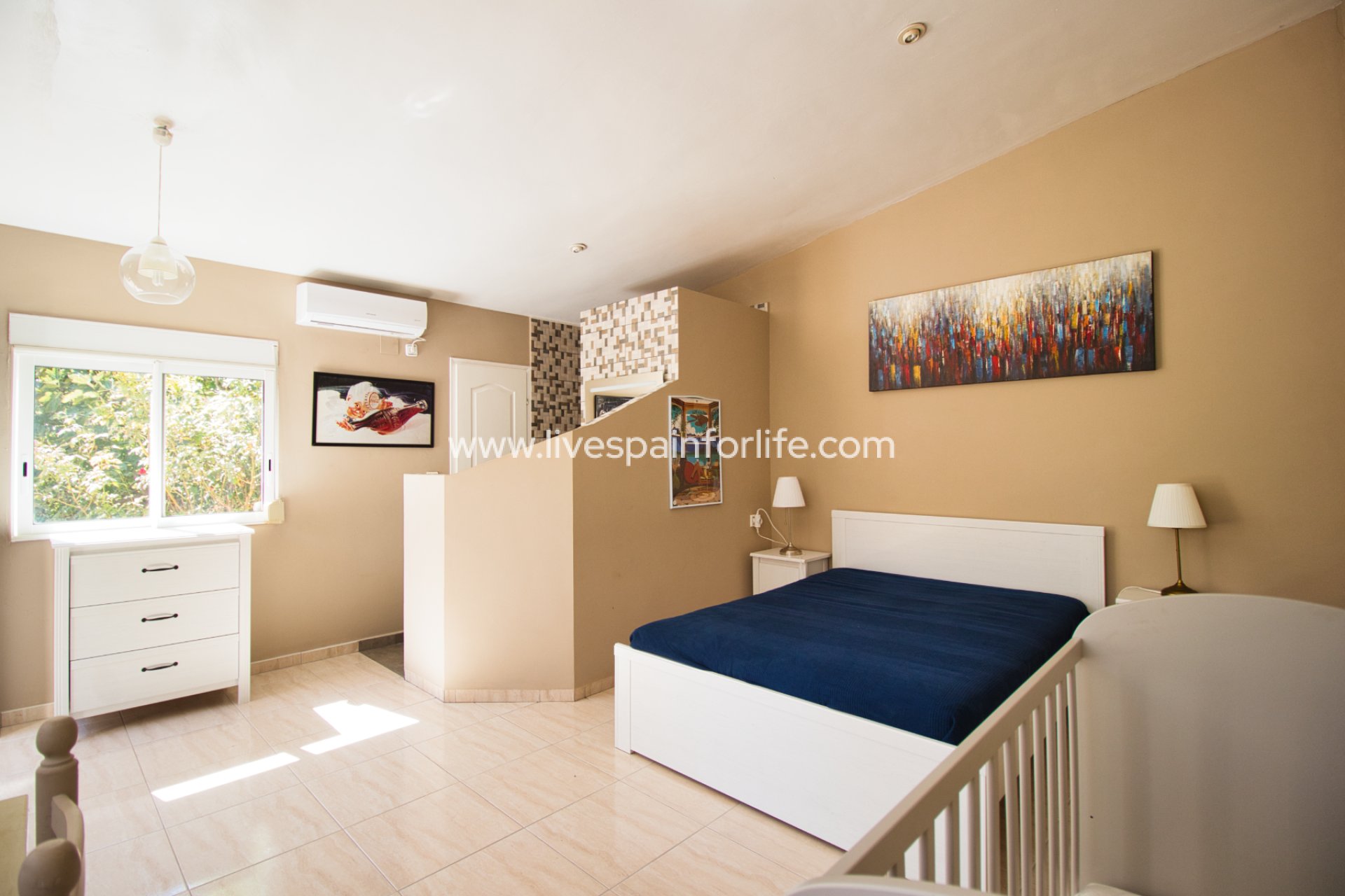 Resale - Country Property -
Alicante