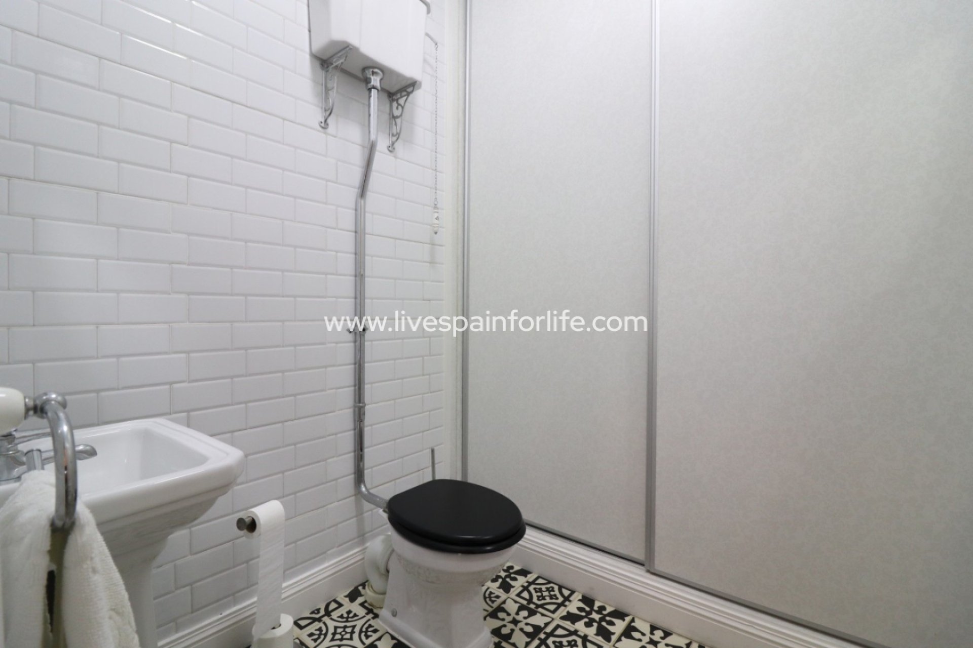 Resale - Country Property -
Almoradi