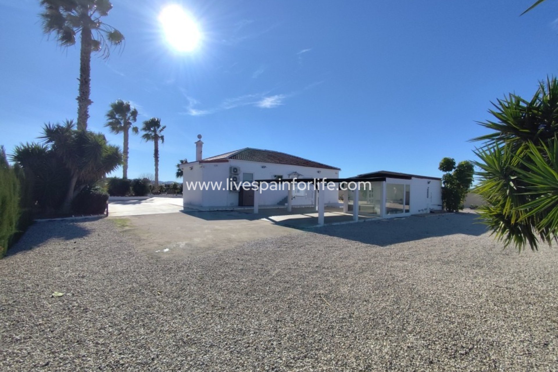 Resale - Country Property -
Almoradi