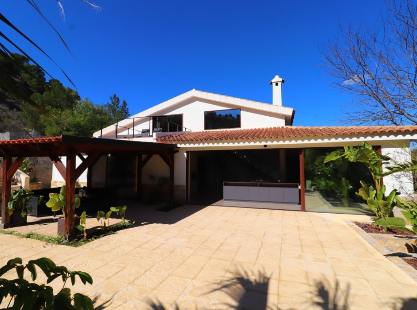 Resale - Country Property -
Aspe