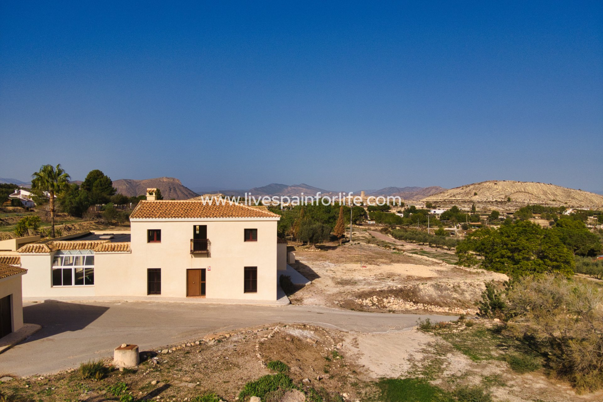 Resale - Country Property -
Aspe