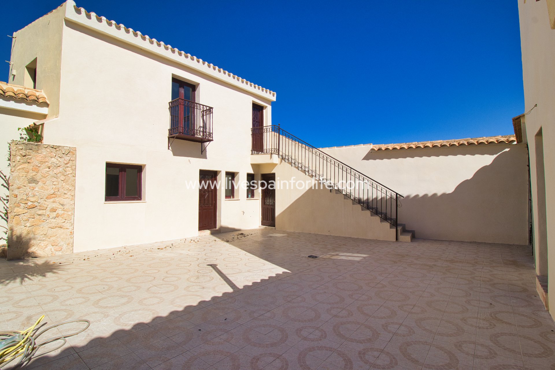 Resale - Country Property -
Aspe