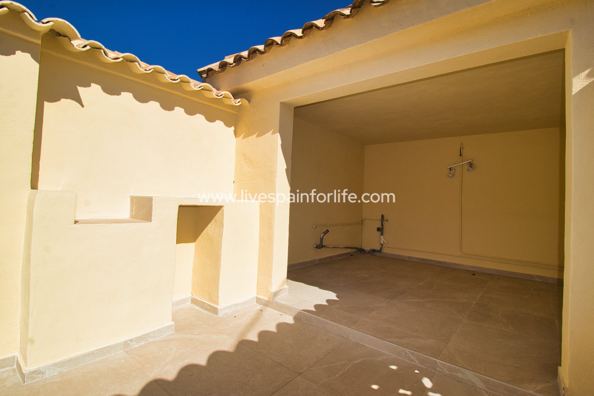 Resale - Country Property -
Aspe