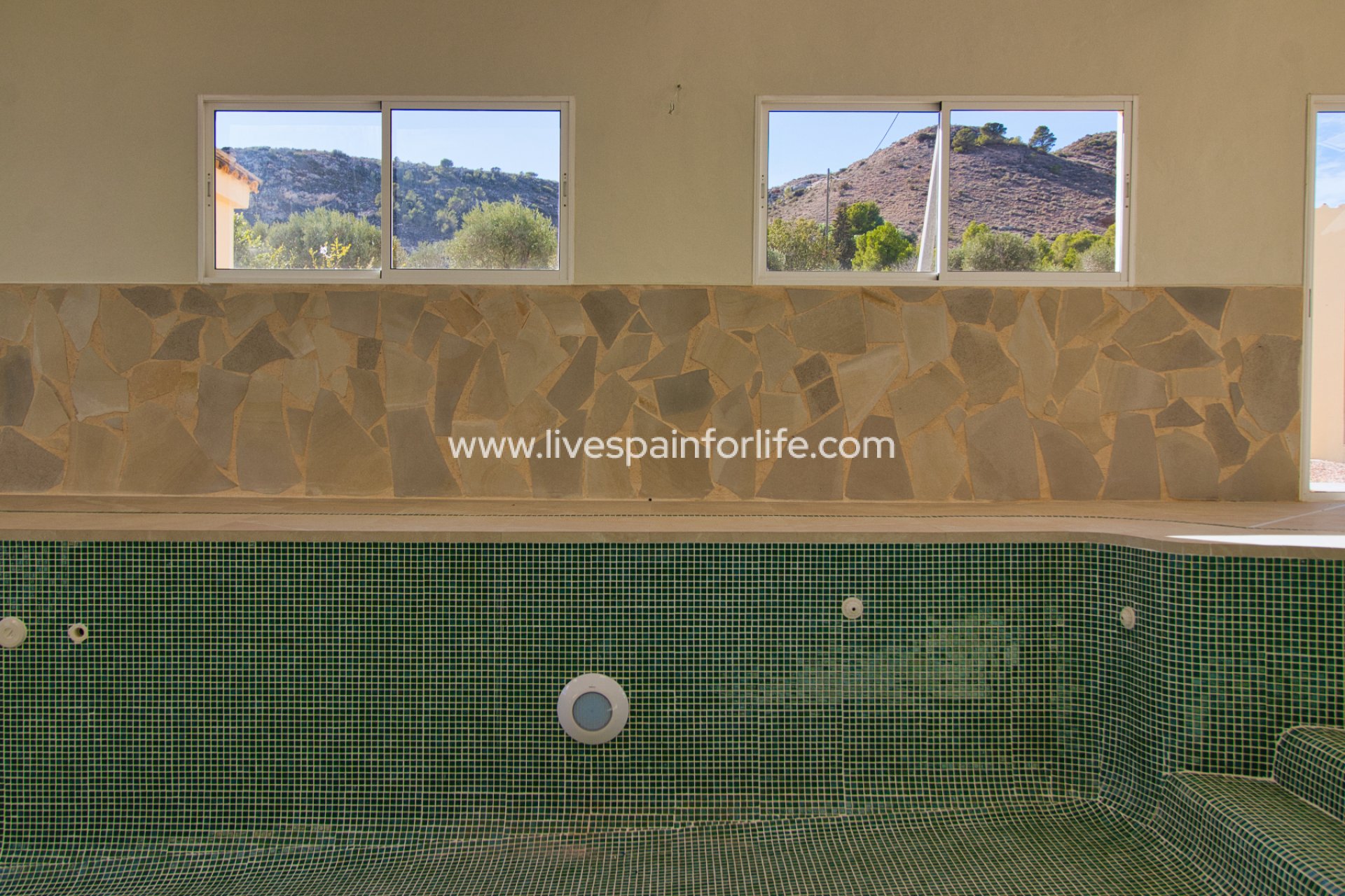 Resale - Country Property -
Aspe