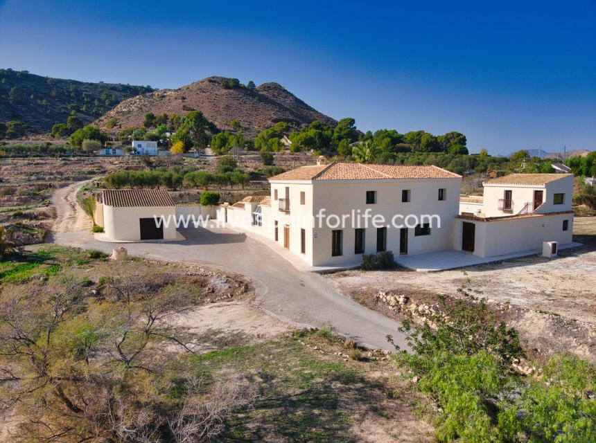 Resale - Country Property -
Aspe